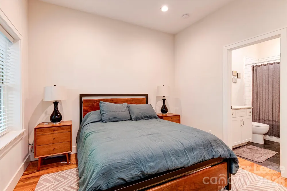 12 Waverly Road Asheville, NC 28803