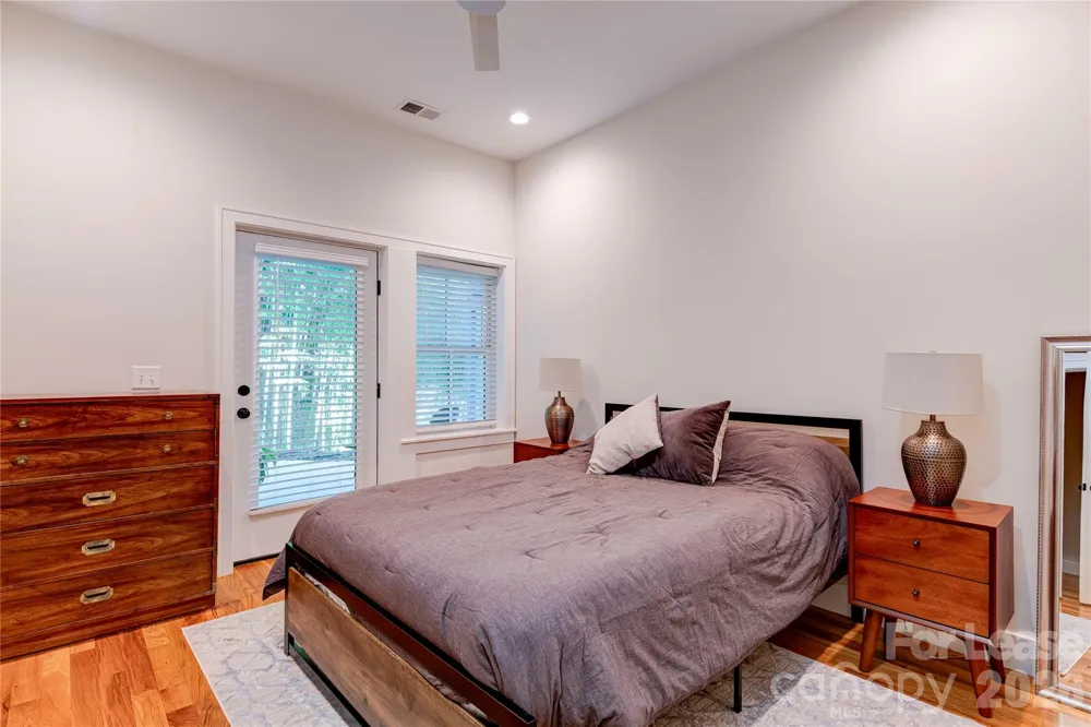 12 Waverly Road Asheville, NC 28803