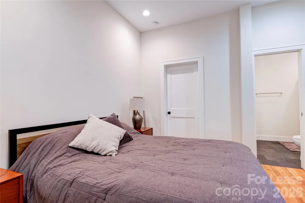 12 Waverly Road Asheville, NC 28803