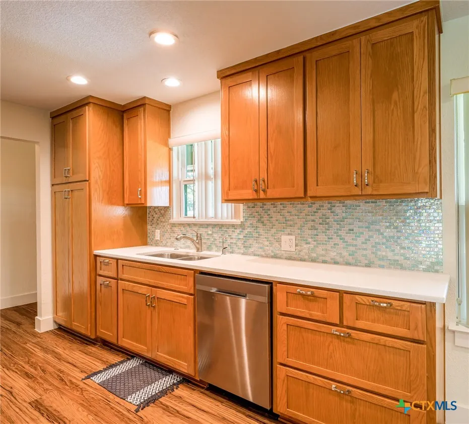 109 Sundown Trail Marble Falls, TX 78654