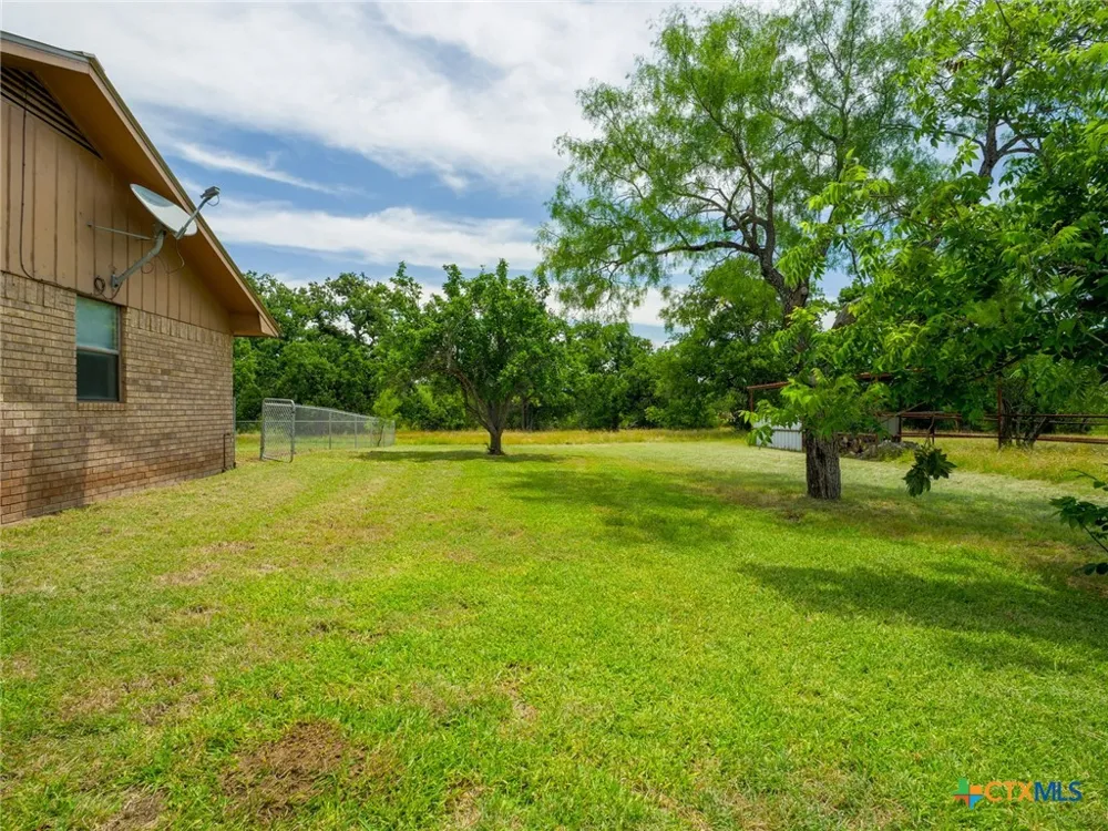 109 Sundown Trail Marble Falls, TX 78654