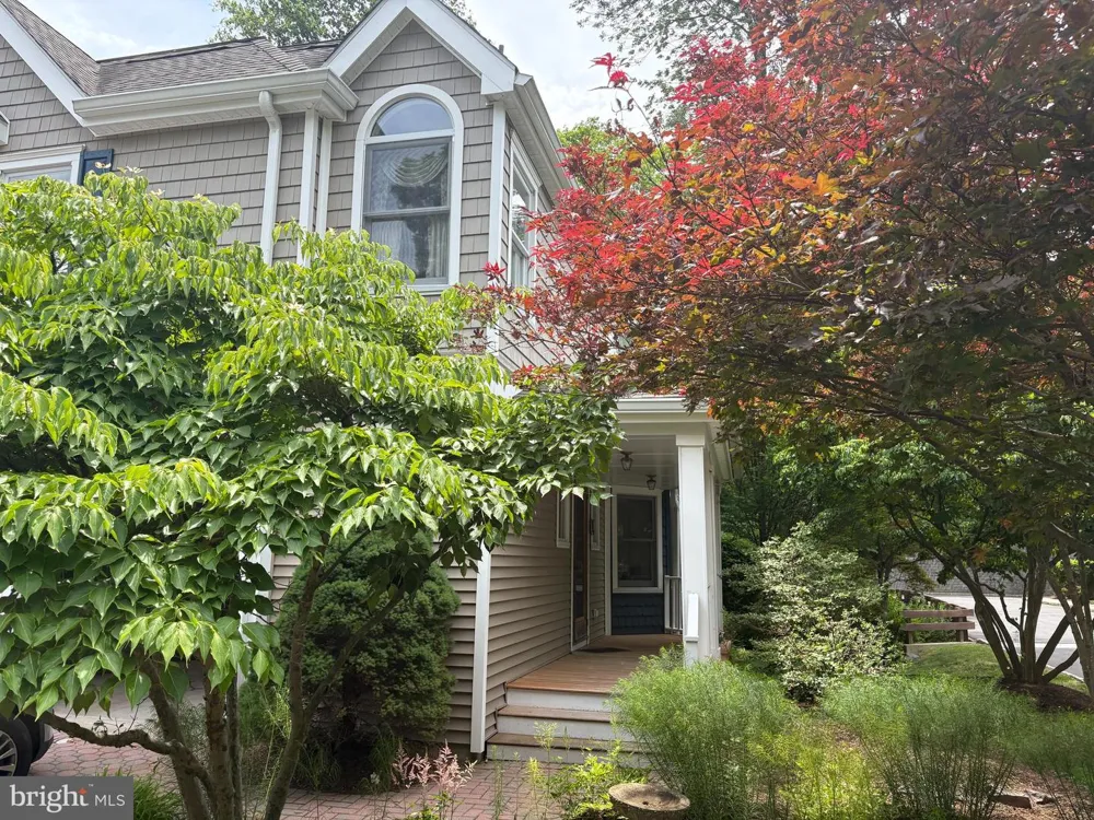 13 ROCK CREEK WOODS Lambertville, NJ 08530