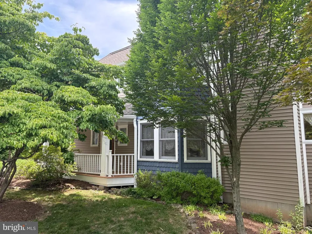 13 ROCK CREEK WOODS Lambertville, NJ 08530
