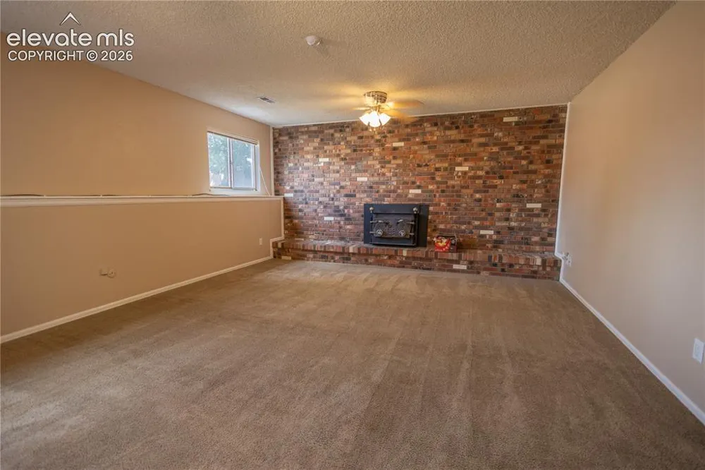 1309 Kingsroyal Boulevard Pueblo, CO 81005