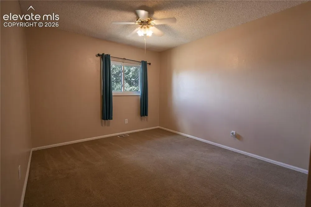 1309 Kingsroyal Boulevard Pueblo, CO 81005