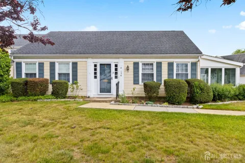 136 Plymouth Lane