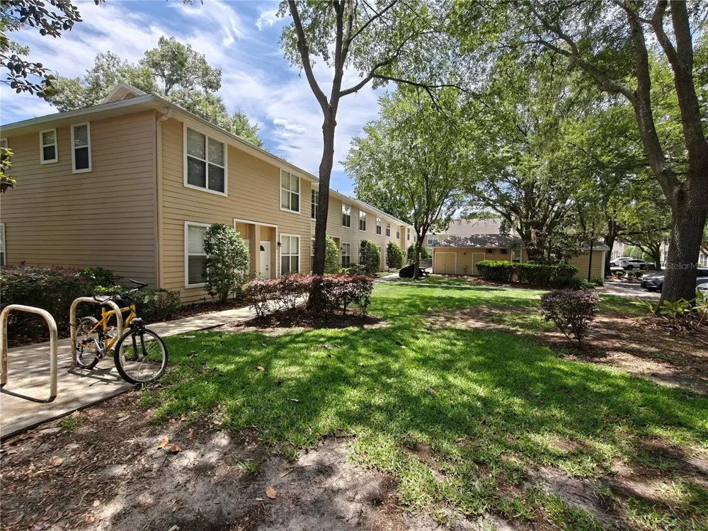 3521 SW 30TH WAY #104 Gainesville, FL 32608