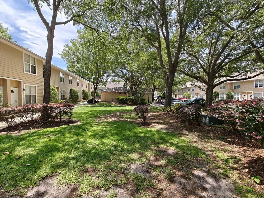 3521 SW 30TH WAY #104 Gainesville, FL 32608