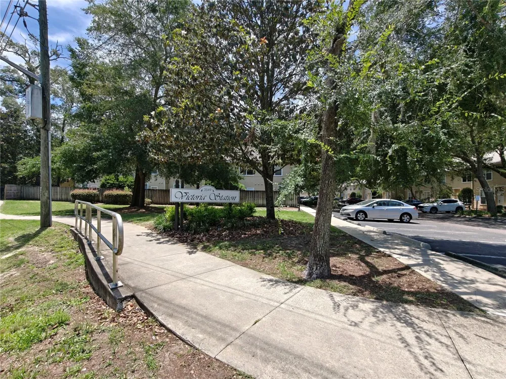 3521 SW 30TH WAY #104 Gainesville, FL 32608