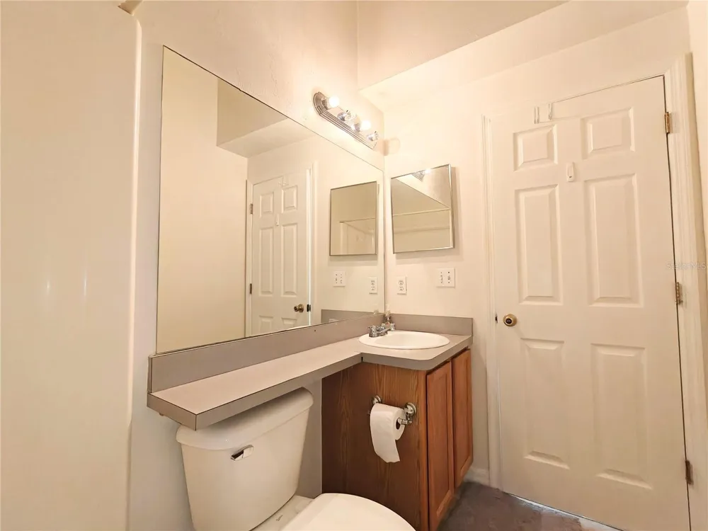 3521 SW 30TH WAY #104 Gainesville, FL 32608