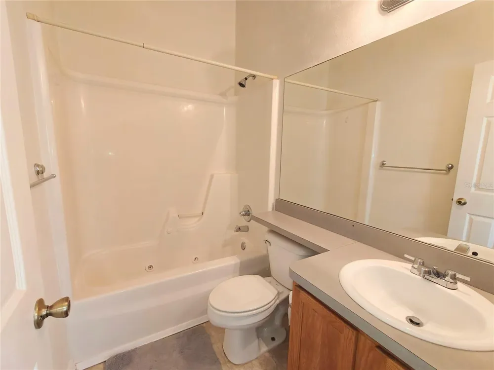 3521 SW 30TH WAY #104 Gainesville, FL 32608