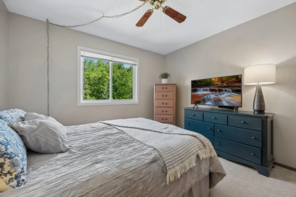 35 Nathan Lane #303 Plymouth, MN 55441