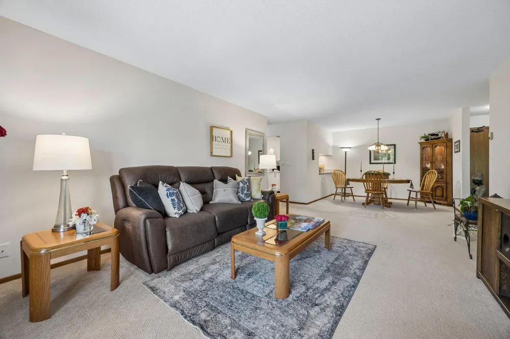 35 Nathan Lane #303 Plymouth, MN 55441