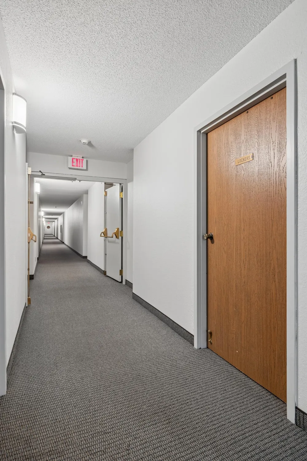 35 Nathan Lane #303 Plymouth, MN 55441