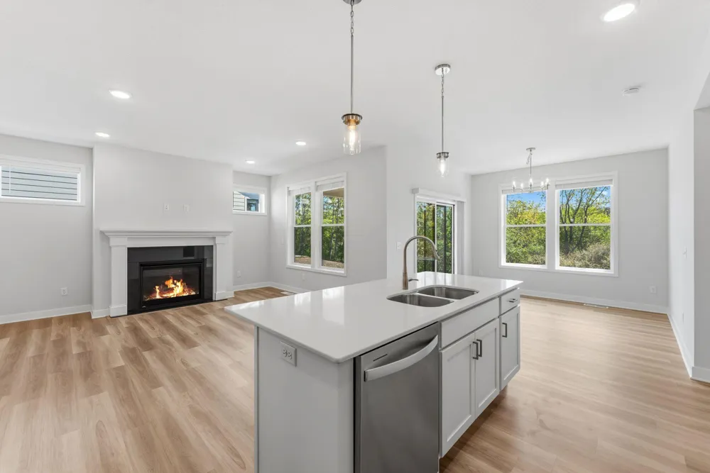 18 Palomino Court Hudson, WI 54016