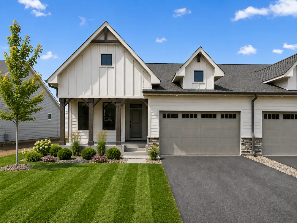 18 Palomino Court Hudson, WI 54016