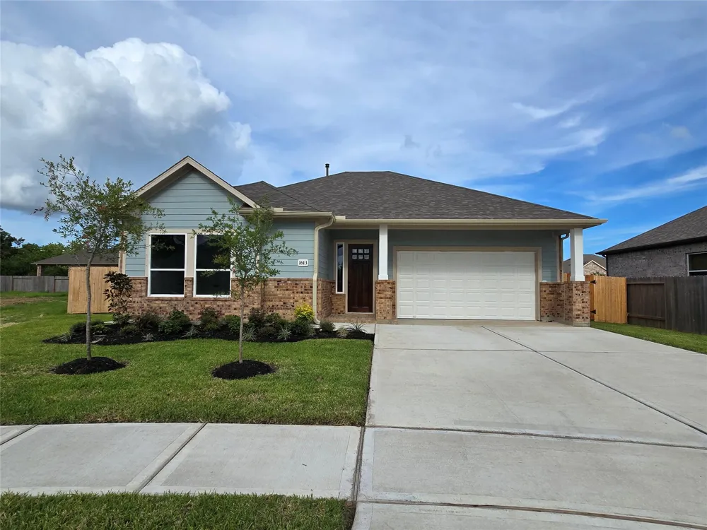 1605 Carefree Circle Seabrook, TX 77586