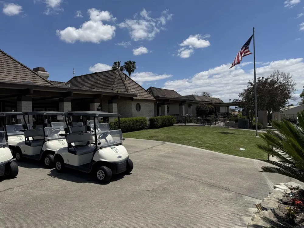 975 Pebble Beach Upland, CA 91784