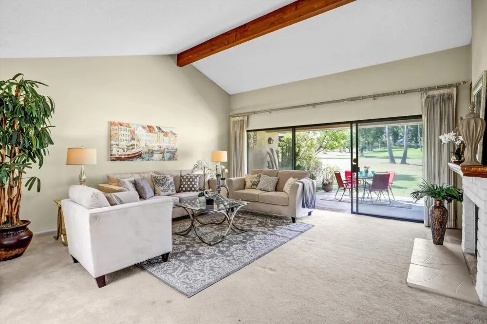 975 Pebble Beach Upland, CA 91784