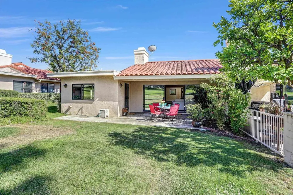 975 Pebble Beach Upland, CA 91784