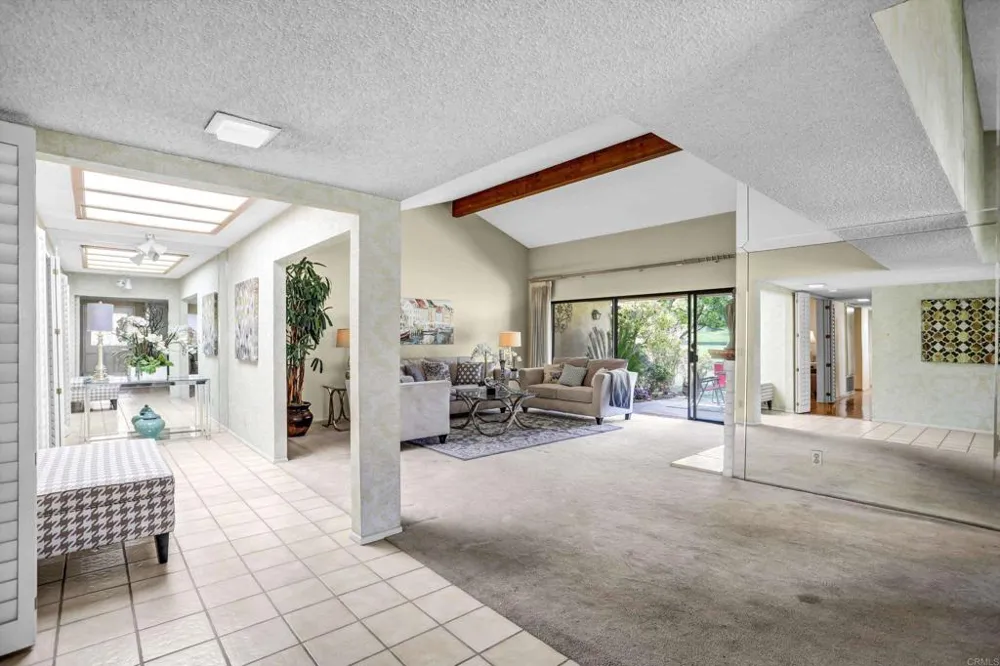 975 Pebble Beach Upland, CA 91784