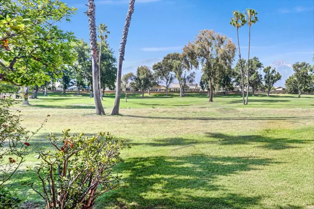 975 Pebble Beach Upland, CA 91784
