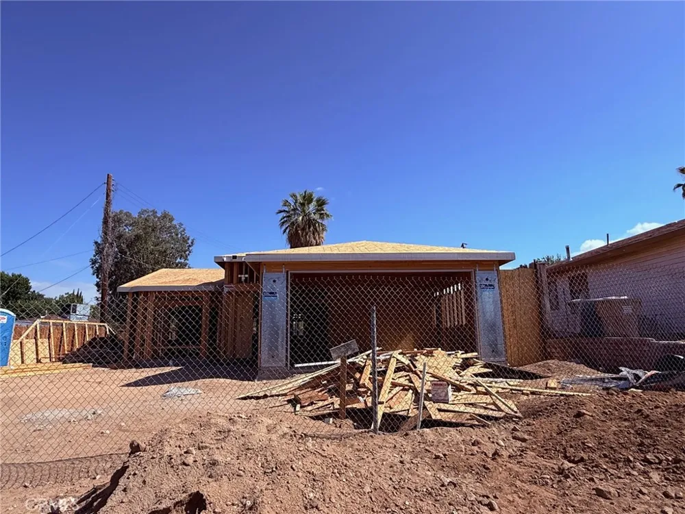 3008 Crestline Bakersfield, CA 93306