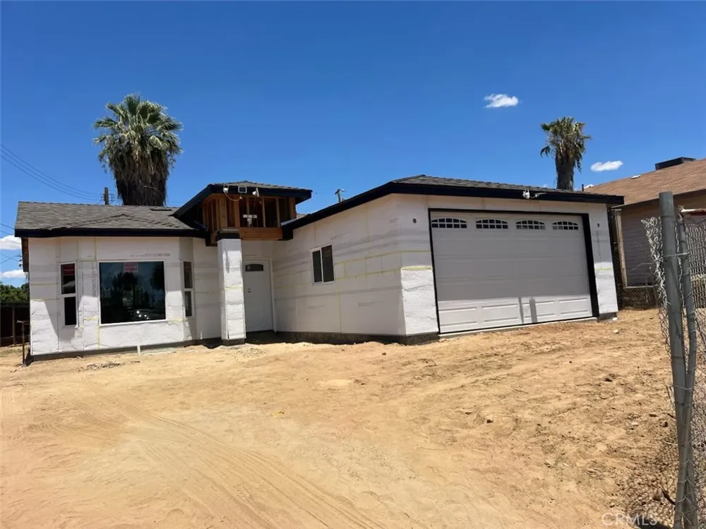 3008 Crestline Bakersfield, CA 93306