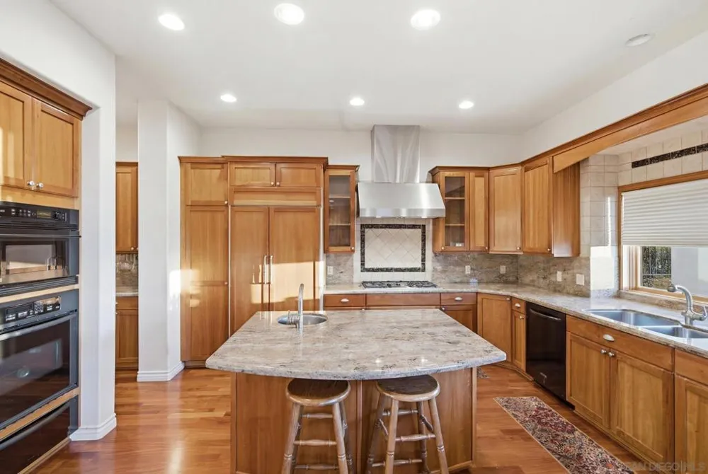 12686 Fairbrook San Diego, CA 92131