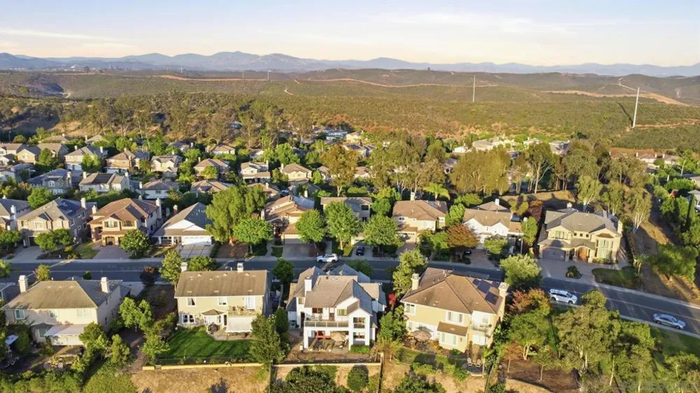 12686 Fairbrook San Diego, CA 92131