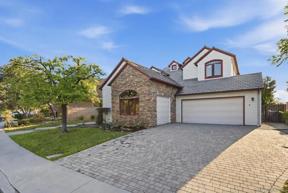 12686 Fairbrook San Diego, CA 92131