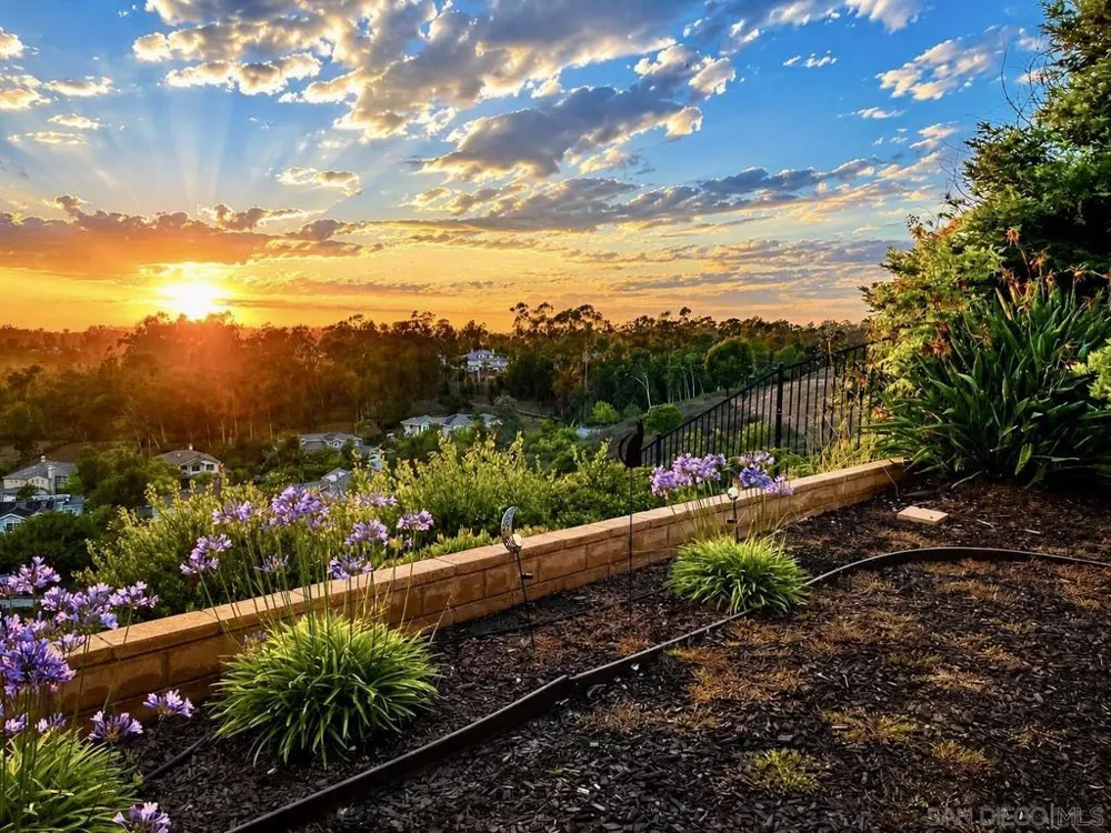 12686 Fairbrook San Diego, CA 92131