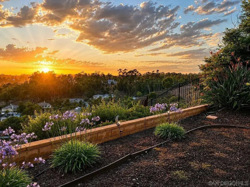 12686 Fairbrook San Diego, CA 92131