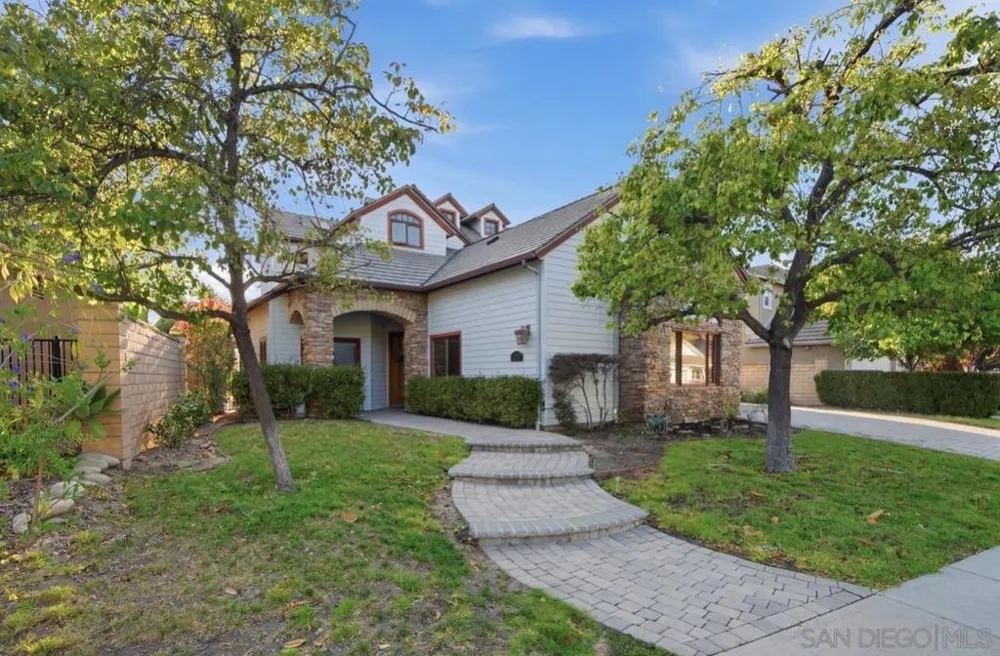 12686 Fairbrook San Diego, CA 92131