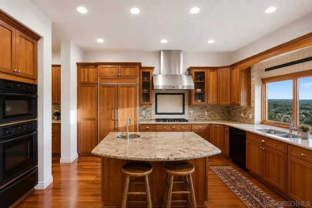 12686 Fairbrook San Diego, CA 92131