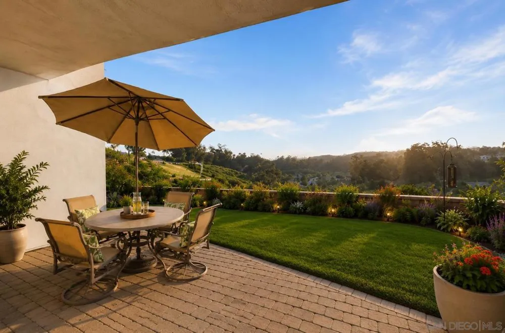 12686 Fairbrook San Diego, CA 92131