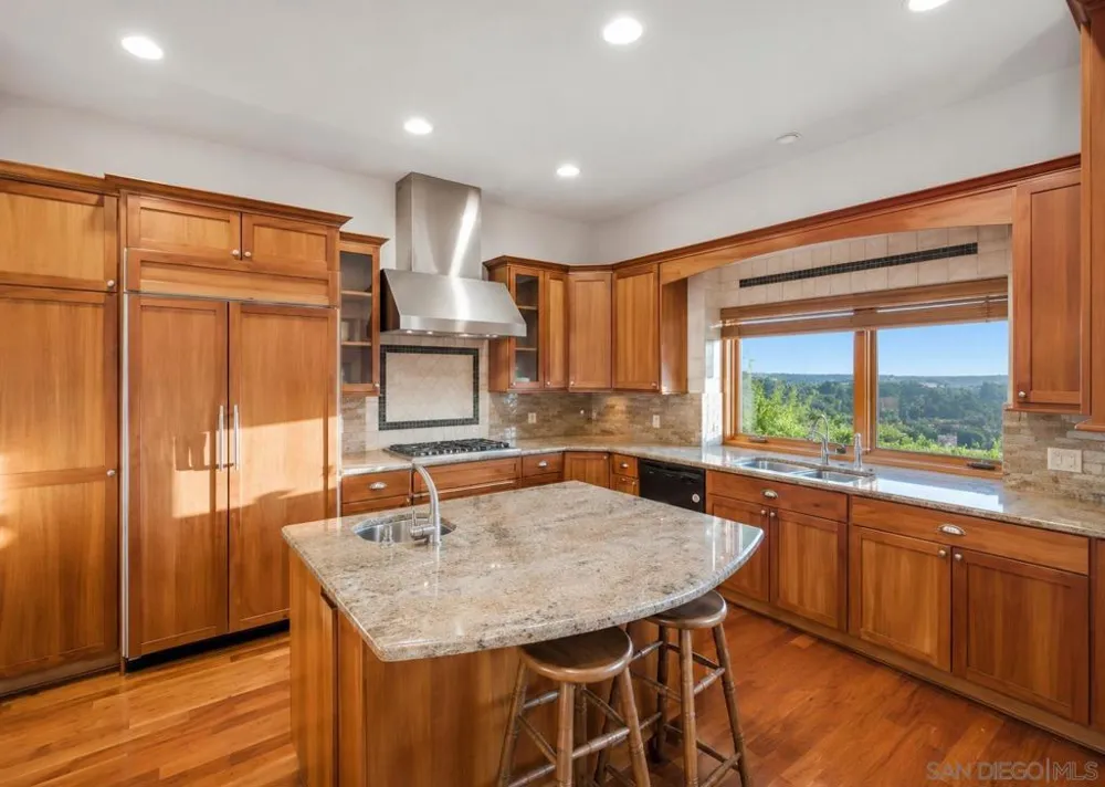 12686 Fairbrook San Diego, CA 92131