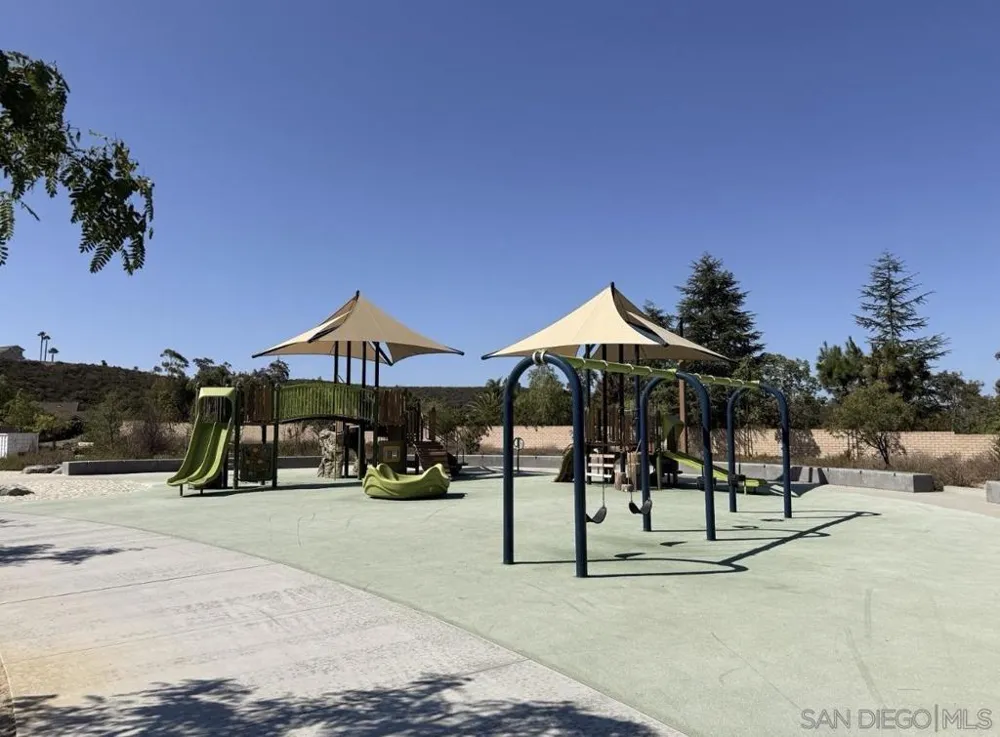 12686 Fairbrook San Diego, CA 92131