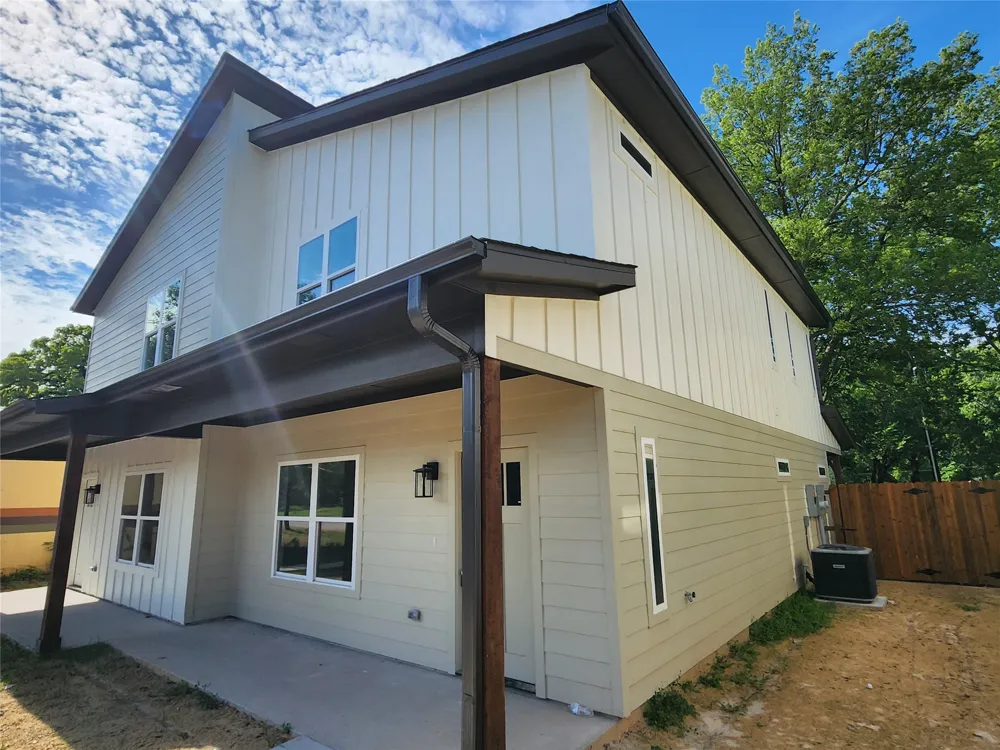 211 Trinity Street Bridgeport, TX 76426