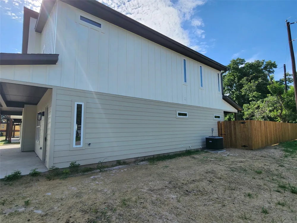 211 Trinity Street Bridgeport, TX 76426
