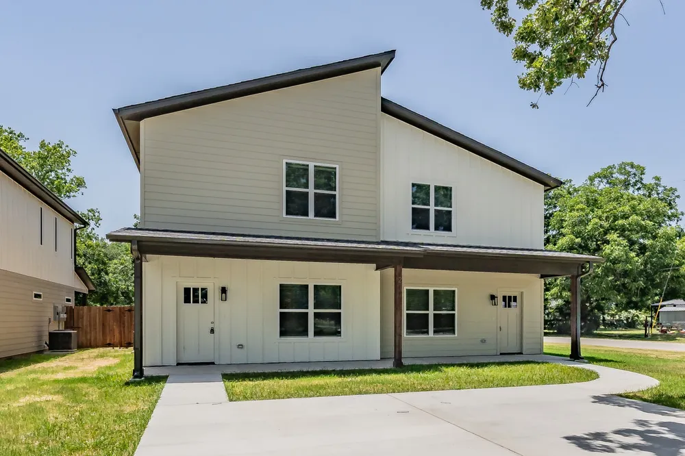 211 Trinity Street Bridgeport, TX 76426
