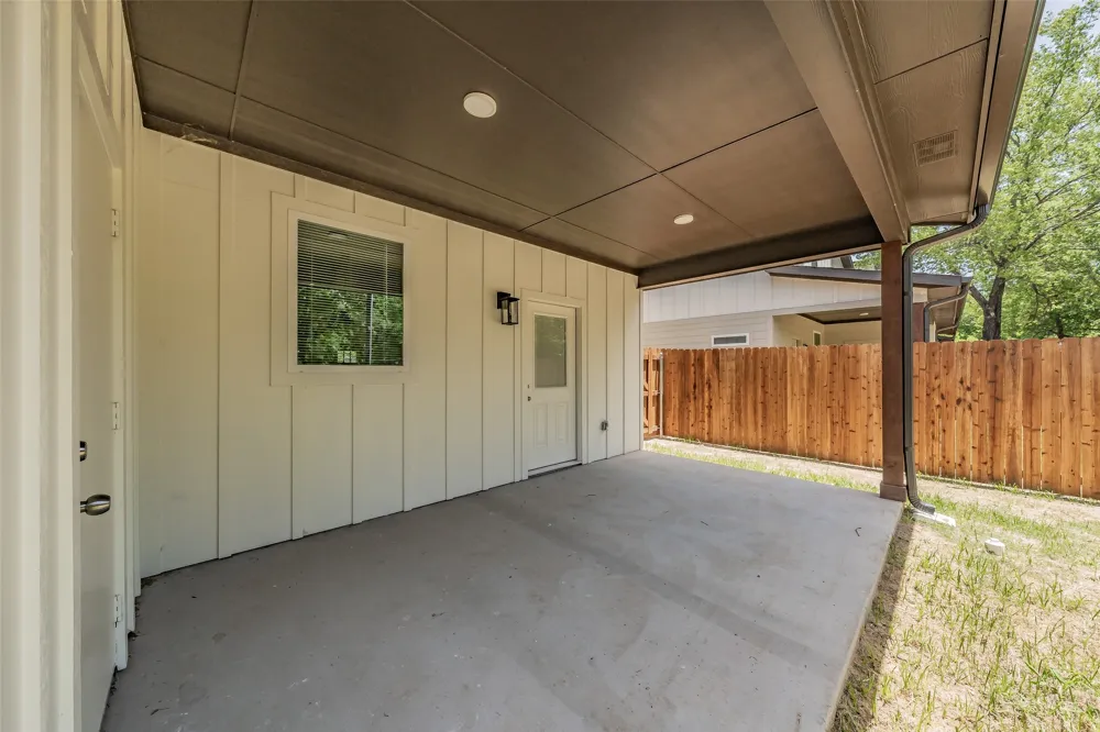 211 Trinity Street Bridgeport, TX 76426