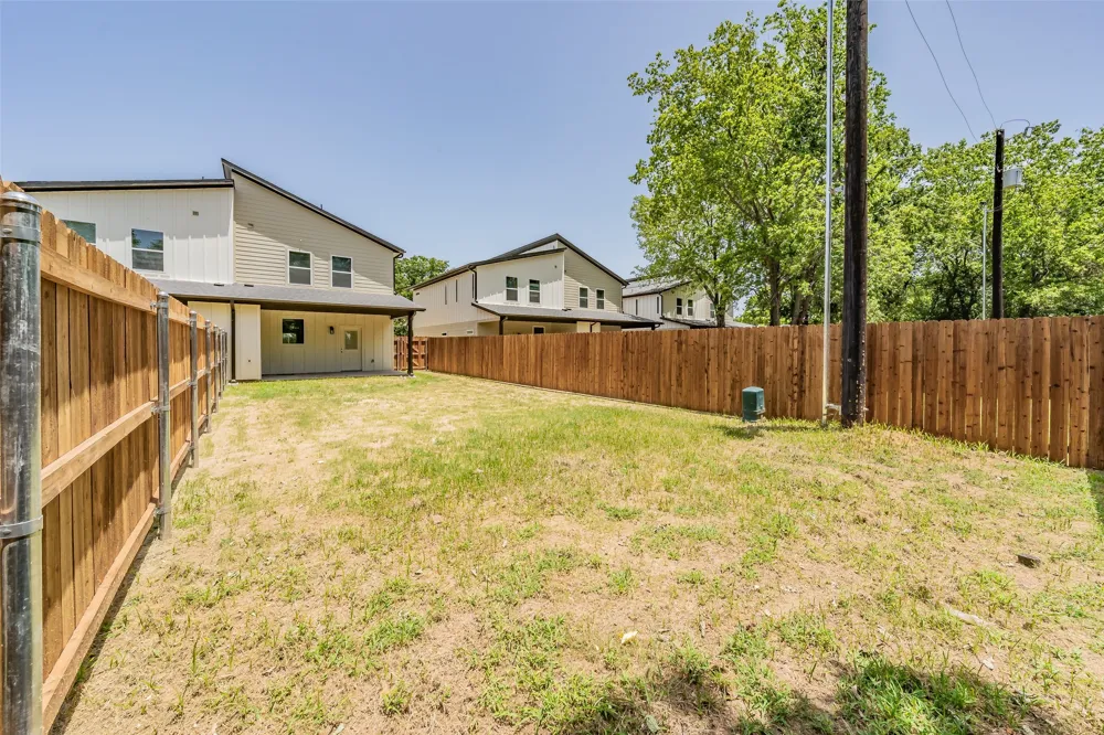 211 Trinity Street Bridgeport, TX 76426
