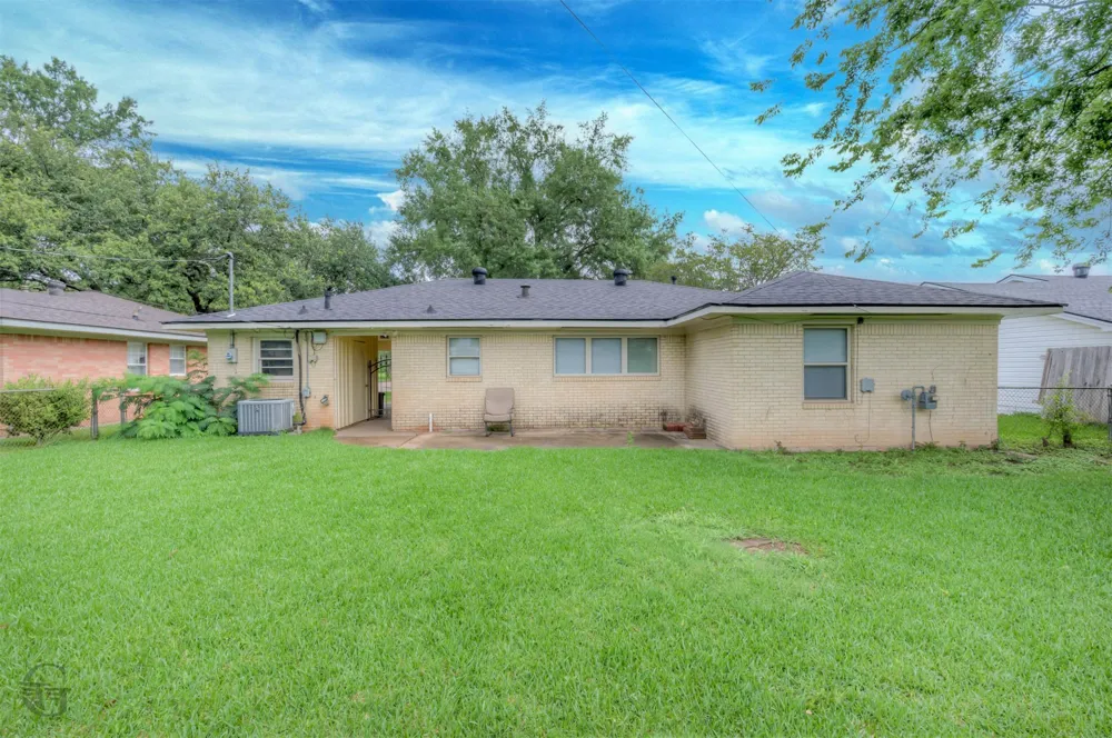 525 Haynes Avenue Shreveport, LA 71105