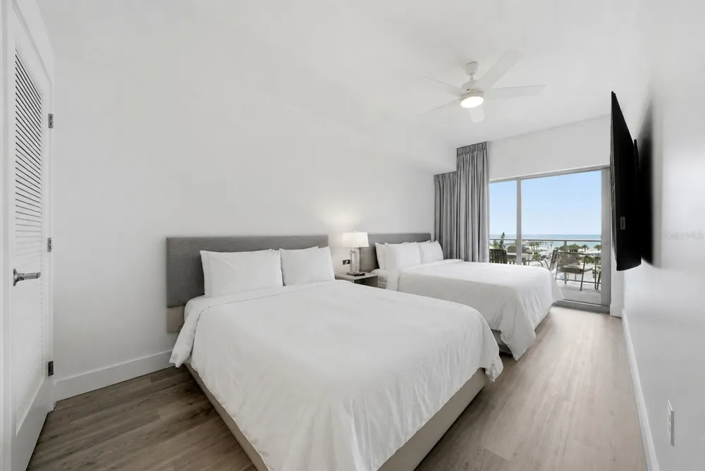 411 E SHORE DRIVE #207 Clearwater Beach, FL 33767
