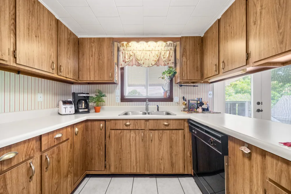1060 Cypress Rd Buchanan, TN 38222