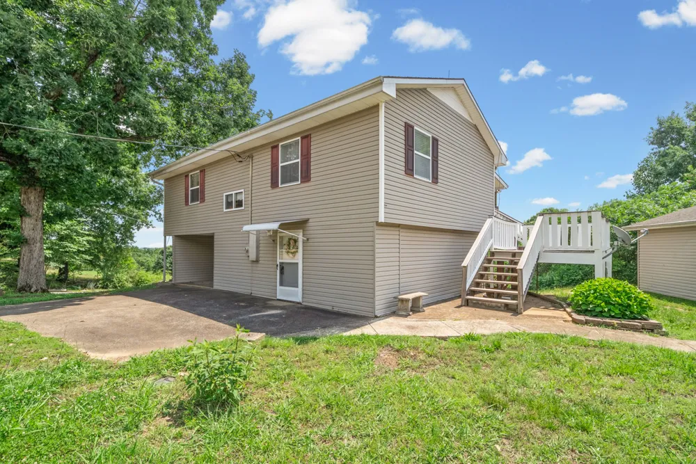 1060 Cypress Rd Buchanan, TN 38222