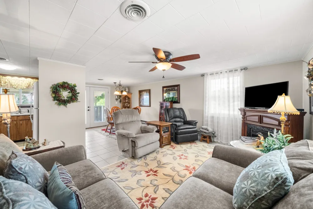 1060 Cypress Rd Buchanan, TN 38222