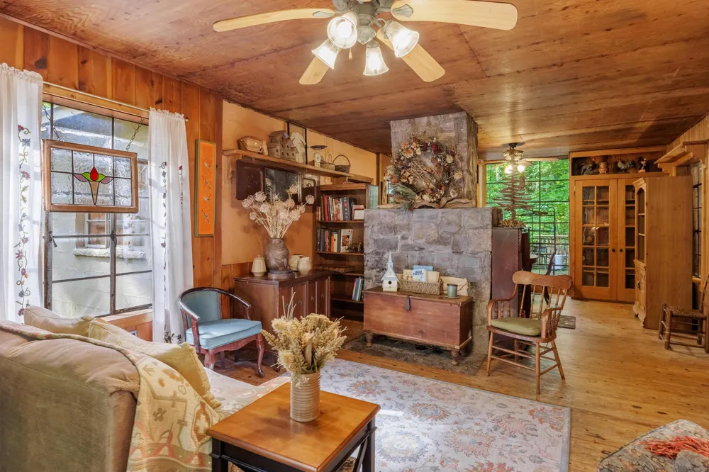 5347 Sunset Drive Rising Fawn, GA 30738