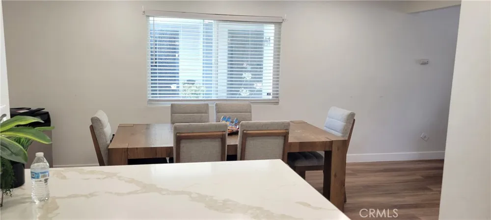 19231 Sherman #27 Reseda, CA 91335